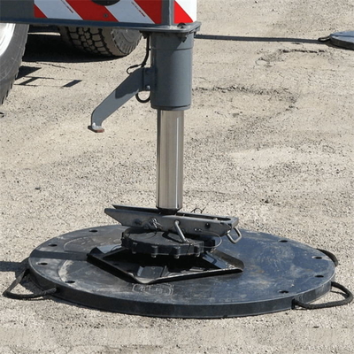 Rekayasa Plastik Hitam Putaran Ground Bearing HDPE Pump Truck Outrigger Pad