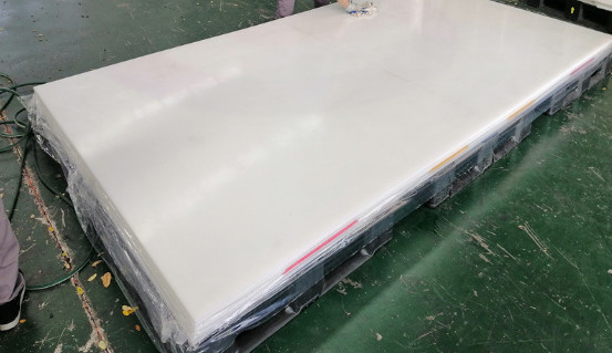 Cina permukaan halus pemeliharaan mudah Uhmwpe Sistem Lapangan Es Backyard Sintetis