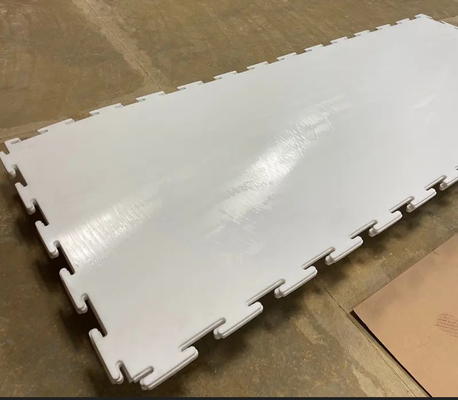 Home Rink 15-25mm Ketebalan Interlocking Connection PE sheet Sintetis Ice Rink Untuk Goalies