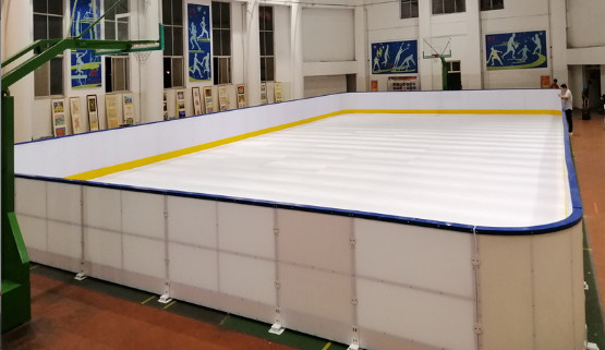 Extreme Glide Synthetic Ice Skating Rink Sheet / Plastik Iceless Skating Rink Untuk Pusat Pelatihan